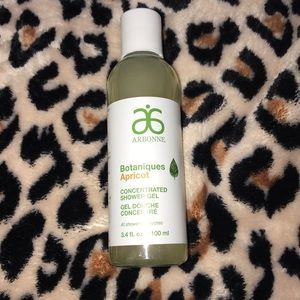 Arbonne Botaniques Apricot concentrated shower gel